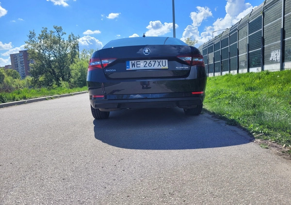 Skoda Superb cena 79999 przebieg: 198000, rok produkcji 2015 z Warszawa małe 46